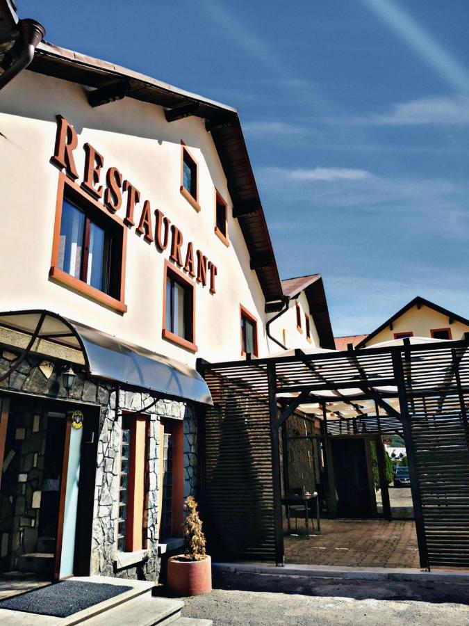 International Recola Motel Banesti Ngoại thất bức ảnh
