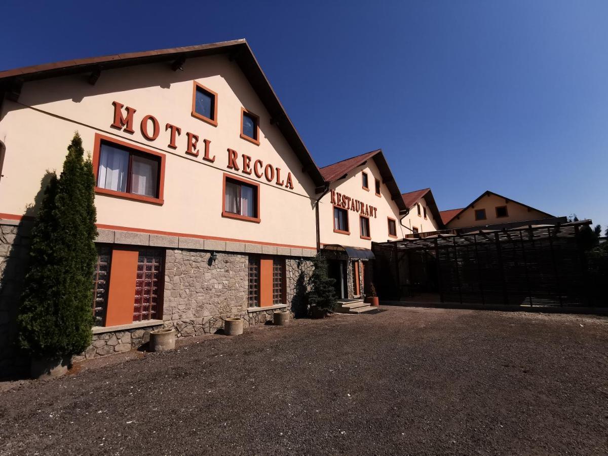 International Recola Motel Banesti Ngoại thất bức ảnh