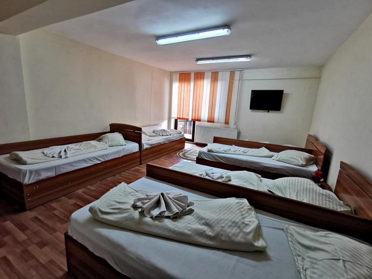 International Recola Motel Banesti Ngoại thất bức ảnh
