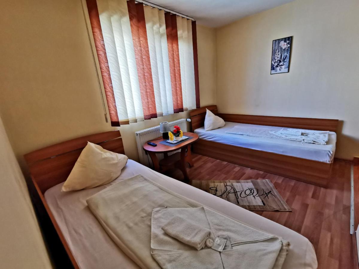 International Recola Motel Banesti Ngoại thất bức ảnh
