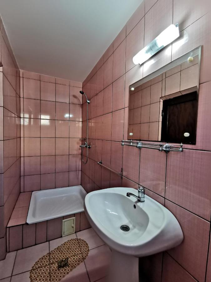 International Recola Motel Banesti Ngoại thất bức ảnh